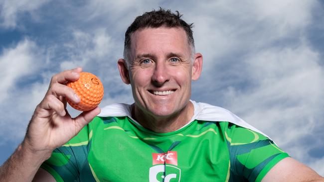 06/12/2022: Mike Hussey at the launch of BBL super coach at Tricky Wicket in Malvern. Picture: David Geraghty