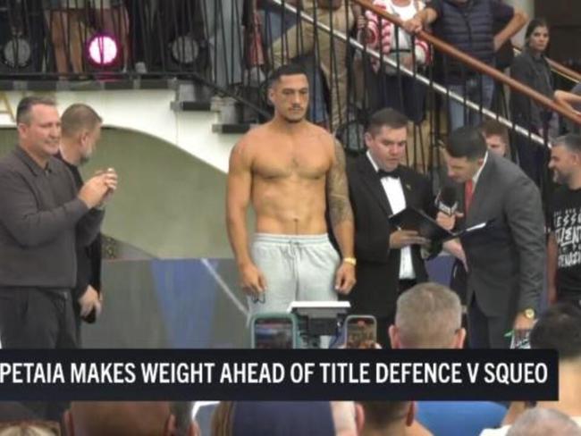 Opetaia makes weight for title defence
