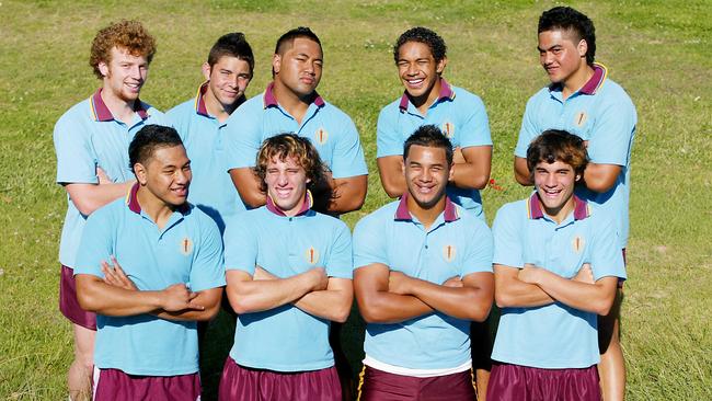 SEPTEMBER 20, 2006: Back L-R Ben Tobler, Nathan Sullivan, Leo Vaiga, Sioeli Makaui, Tui Vea (front L-R) Kingi Akauola, Brad DePaul, Ken Edwards, Bodie Clarke from Keebra Park High School are off to the Arrive Alive Cup National finals. PicLisa/Clarke