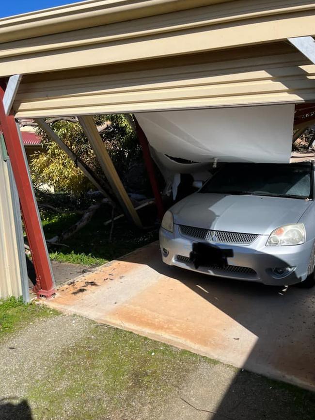 Strathalbyn CFS were busy attending to storm damage in the Strathalbyn area. Picture: Ross Melville Strathalbyn CFS