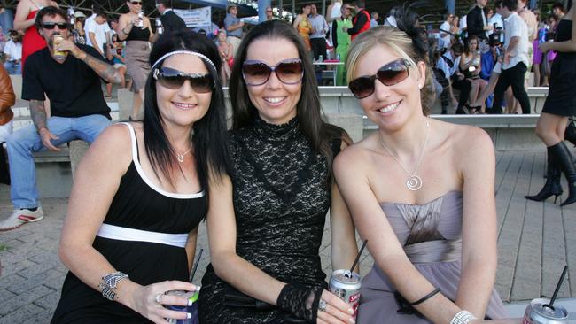 Kerri Bailey, Bonnie Smith and Carly Rogers in 2009. Picture: Brett Wortman