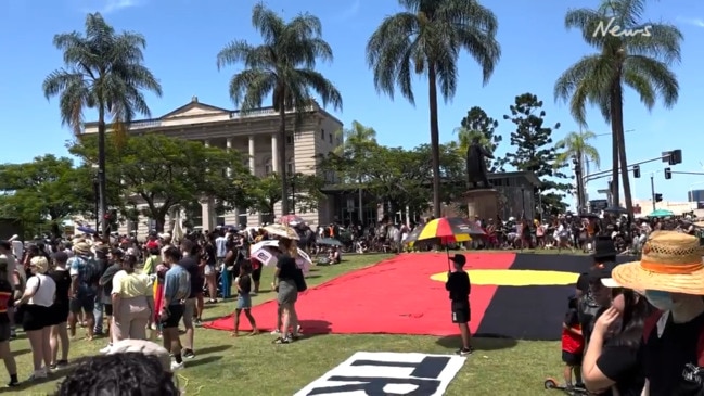 Massive crowds in Qld for invasion day