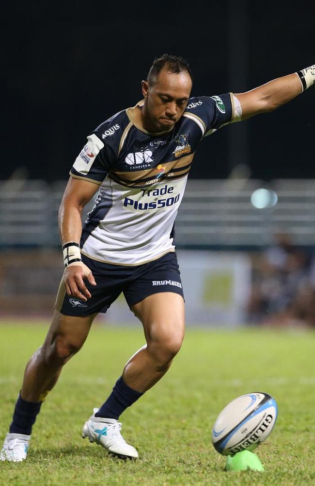 Christian Lealiifano kicks a goal in his return to rugby for the Brumbies in Singapore.