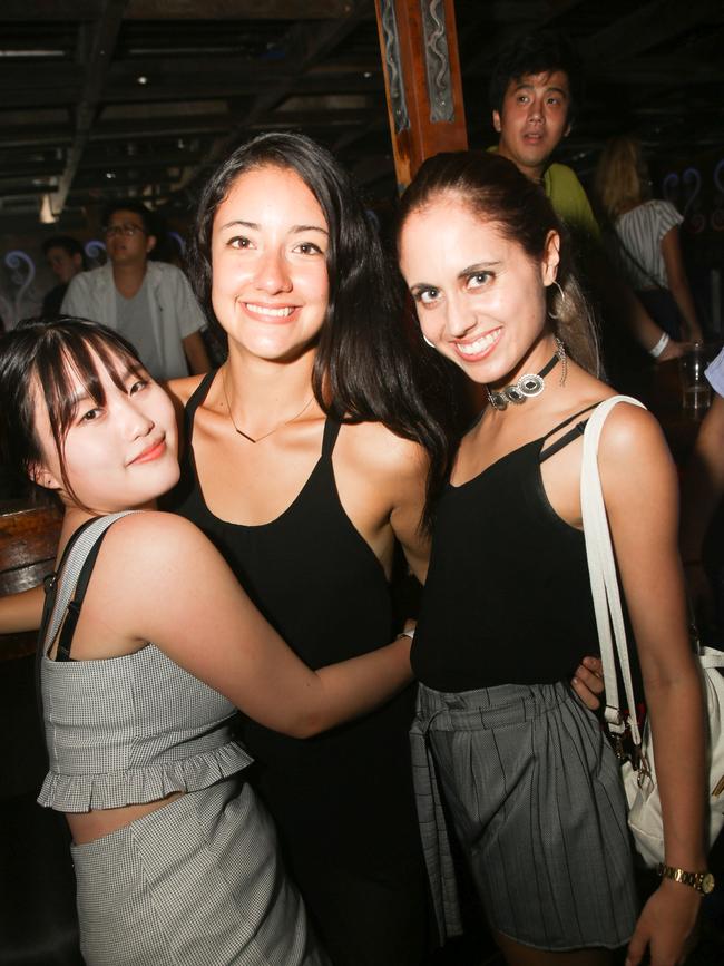 THE WOOLSHED: Yeon Kyung, Valentina Moreno and Valentina Sampietro