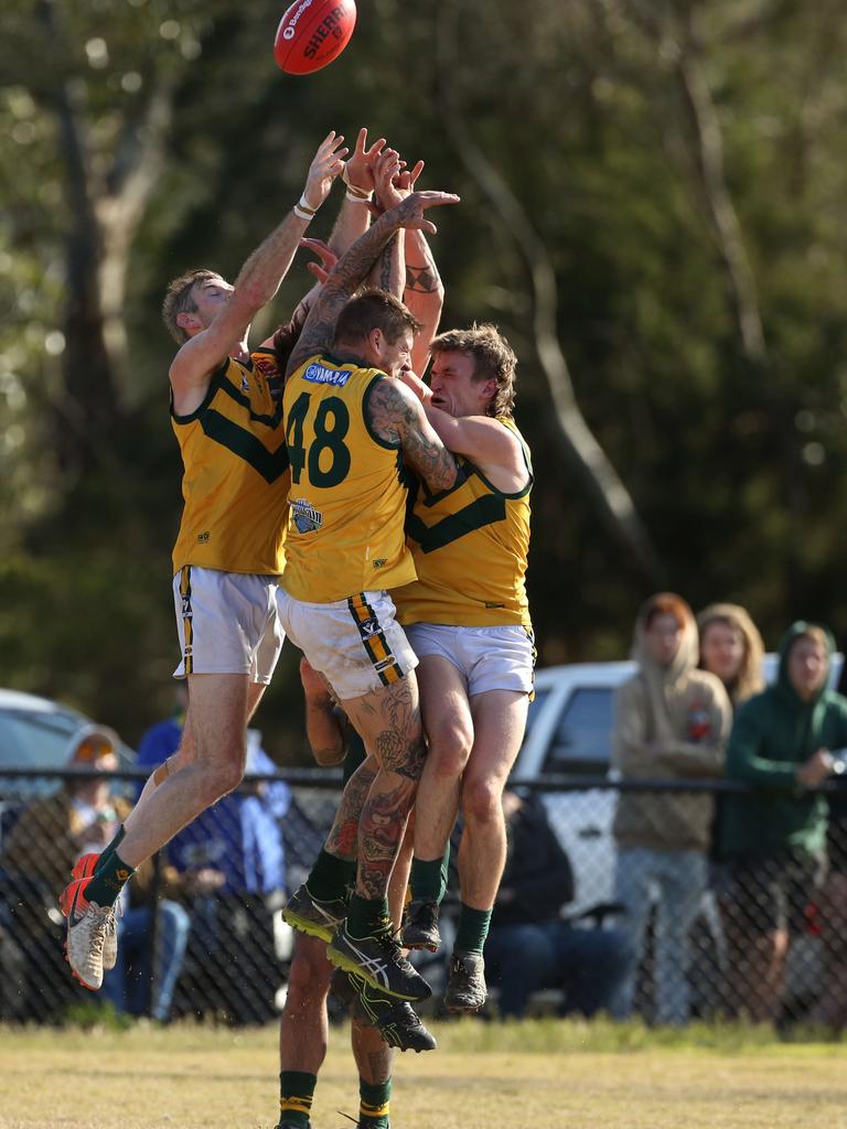 AFL Outer East 2021: Kinglake reappoints Andrew Fairchild