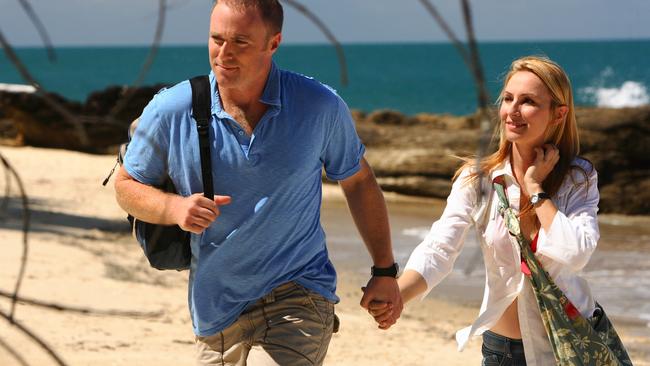 Actors Ditch Davey and Lisa McCune in Sea Patrol.