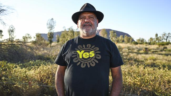 ULURU, AUSTRALIA, NewsWire Photos. OCTOBER 10, 2023: Noel Pearson visiting Uluru ahead of the 2023 Voice to Parliament Australian referendum. Picture: NCA NewsWire / Martin Ollman