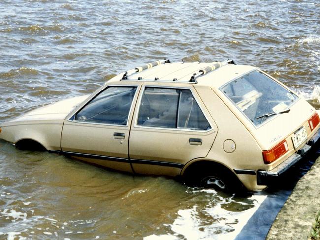 Ian Freeman's car at the Cairn Curran Reservoir.