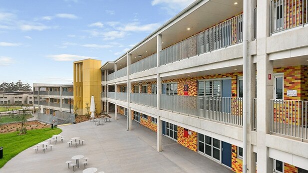 Gledswood Hills Public School when it opened.