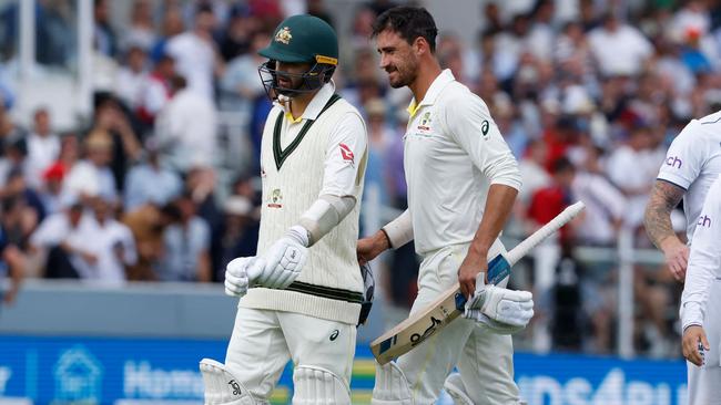 Nathan Lyon showed tremendous courage to bat on at Lord’s. Picture: AFP Images