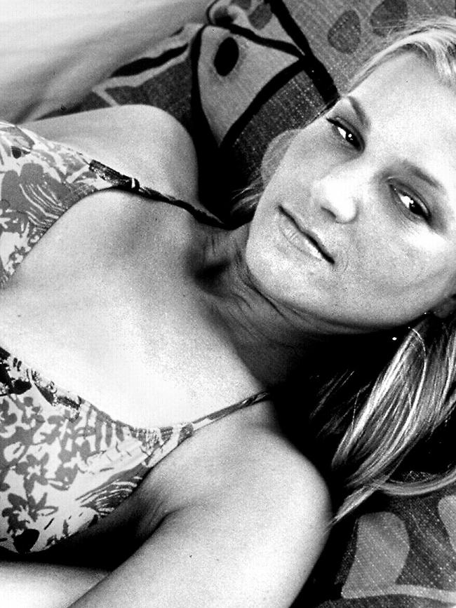 Bridget Fonda starred in the 1998 film Jackie Brown.