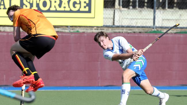 Hockey semi-final between Easts (yellow) and Pine Rivers St Andrews. Photo of Liam Hart. 17 October 2020 Morningside Picture by Richard Gosling