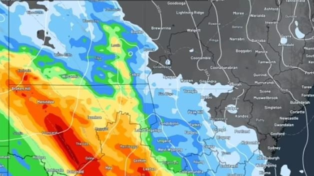 Possible rainfall forecast for Thursday 13th October with 100mm expected to fall in the NSW southwest. Picture: Weatherzone