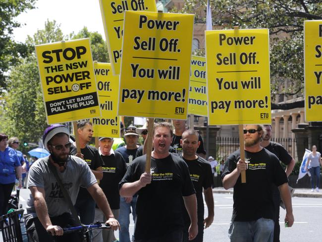 Thousands of people gather on Macquarie St, as part of Trade Union protests against Abbott government. Pic — Britta Campion