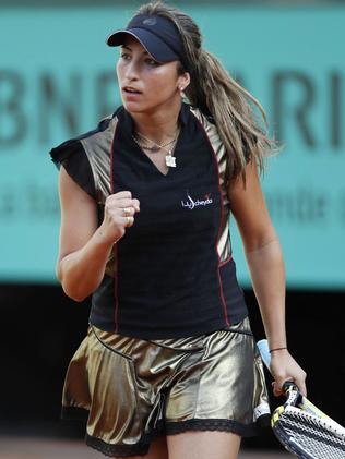 Pure gold from France's Aravane Rezai.