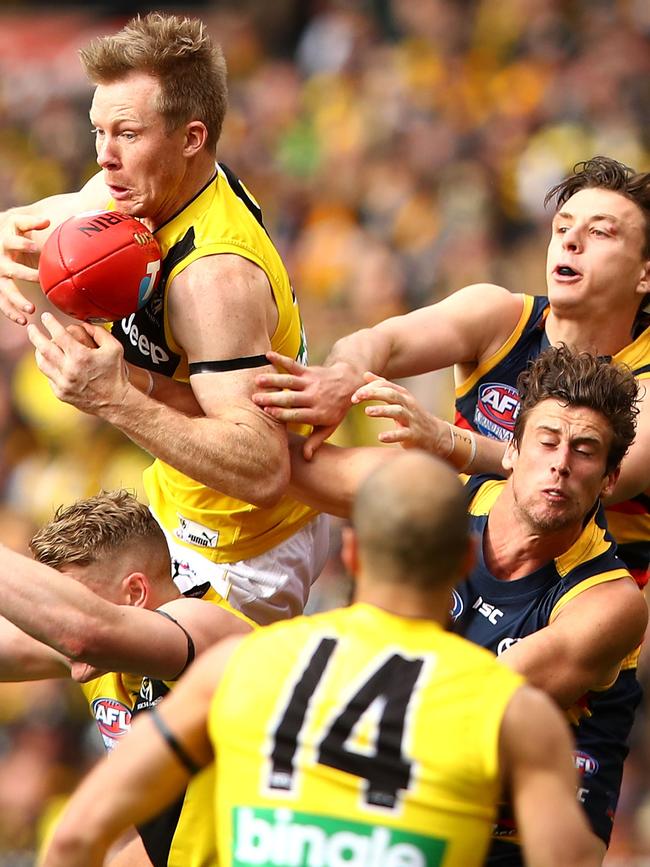 Jack Riewoldt climbs high. Picture: Getty