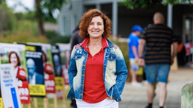 Labor candidate Jodie Belyea campaigning in Carrum Downs for the upcoming Dunkley by-election. Aaron Francis / Herald Sun