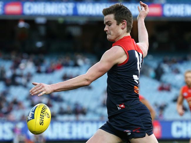 AFL Round 20. 05/08/2018. Melbourne v Gold Coast Suns at the MCG.  Melbourne's Bayley Fritsch kicks at goal  .Pic: Michael Klein