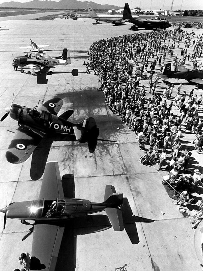 Some vintage planes on display &amp; 20,000 spectators attend Townsville air show celebrating 75 years RAAF. Australian Armed Forces / air force / Air Shows