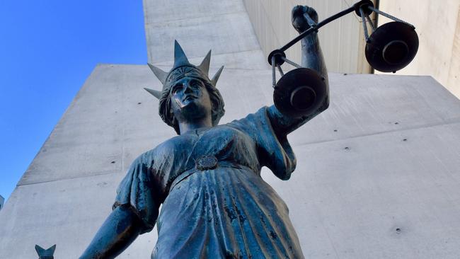 Court generic, Lady Justice statue