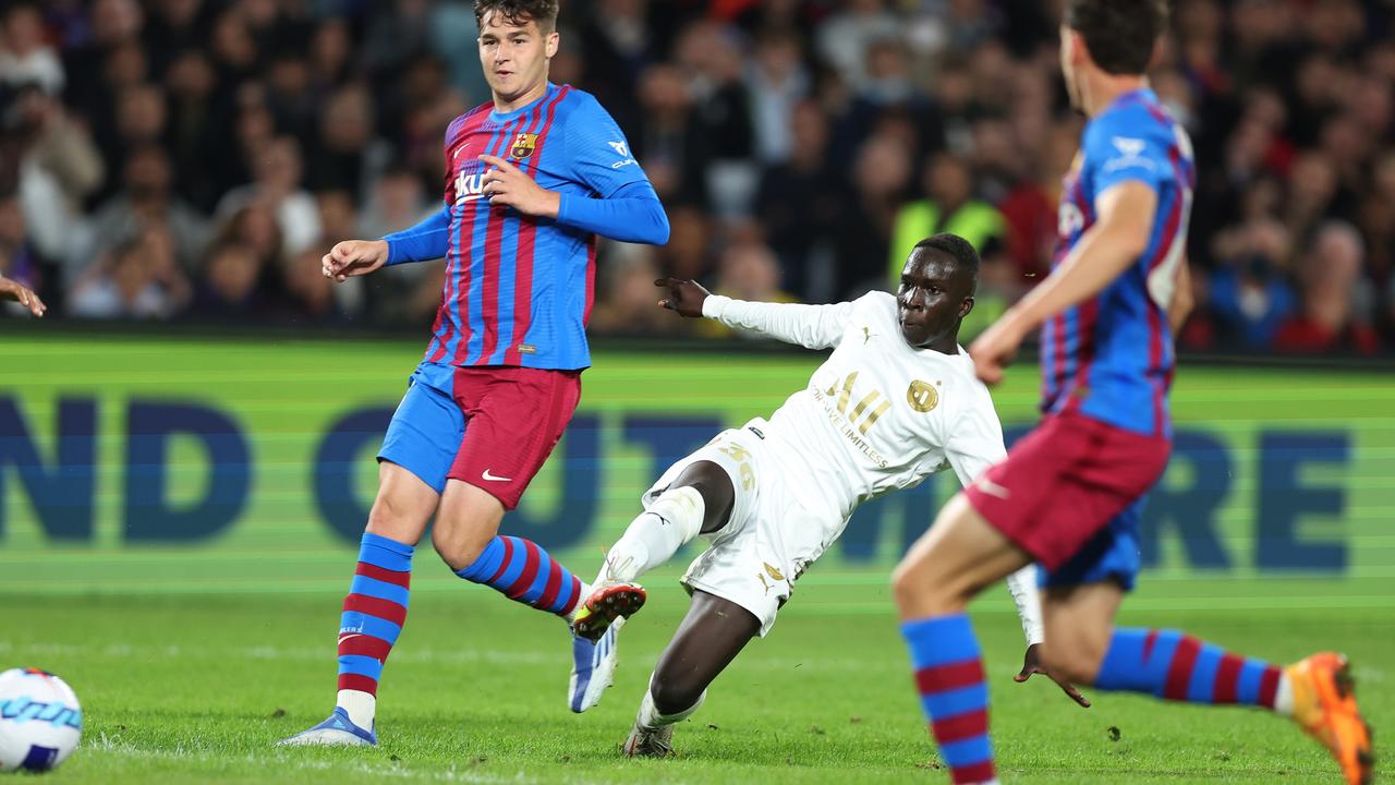 Garang Kuol impressed against Barcelona. Photo by Mark Metcalfe/Getty Images.