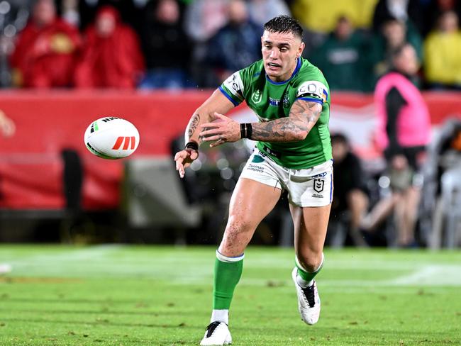 BRISBANE, AUSTRALIA – JUNE 01: Danny Levi of the Raiders passes the ball during the round 13 NRL match between Dolphins and Canberra Raiders at Suncorp Stadium, on June 01, 2024, in Brisbane, Australia. (Photo by Bradley Kanaris/Getty Images)