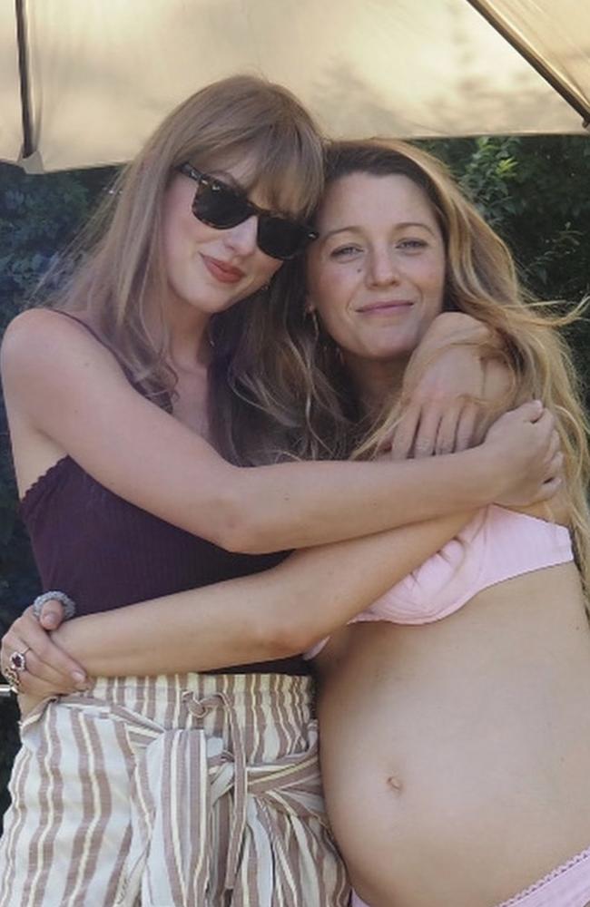 Taylor Swift is close friends with both Blake Lively and Ryan Reynolds.