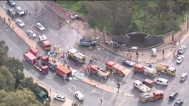 The scene of the crash at the bottom of the Freeway in 2014. Picture: Ten Eyewitness News helicopter.