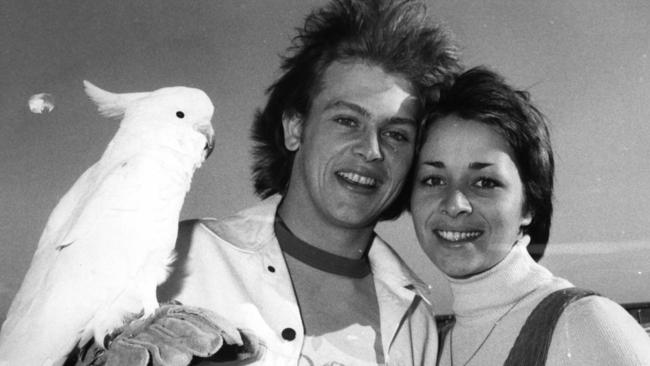 Farnham and Colleen Hewett with "Arch" the cockatoo, a 25th birthday present for Johnny from Colleen, in Adelaide in July, 1974. The pair starred together in the production Pippin’.