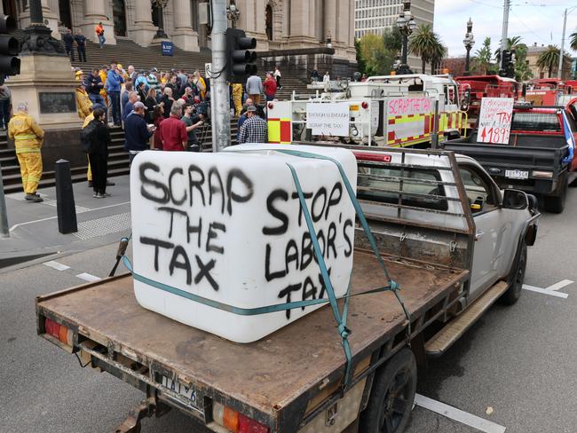 CFA volunteers protesting earlier this month in response to the proposed changes which could increase by up to almost 200 per cent the levy payable by some farmers. Picture: David Crosling