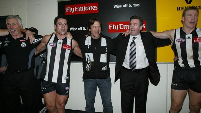 Rusted on Collingwood fan Rob Lowe sings the song in 2003.