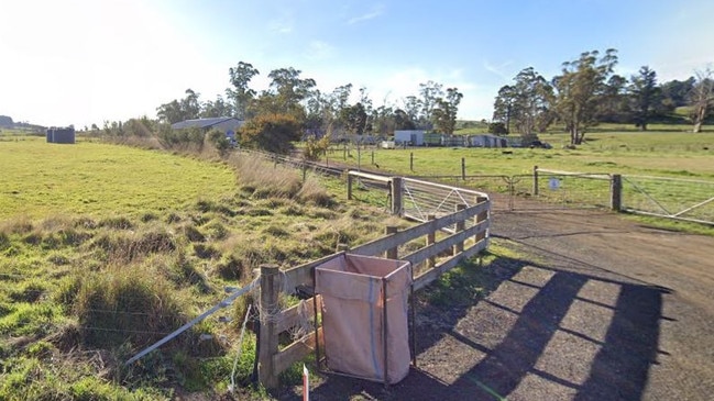 Google Maps image of Buckneys Rd, Scottsdale, where police searches in relation to Shyanne-Lee, 14, continued on Thursday. Picture: Google