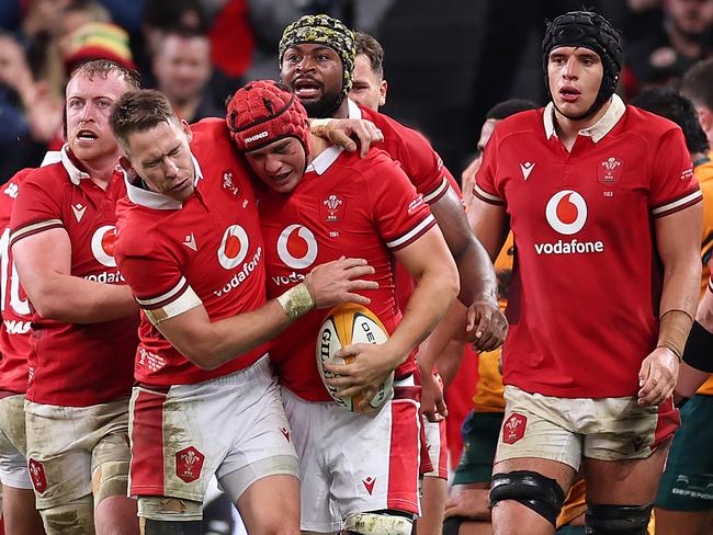 SYDNEY, AUSTRALIA - JULY 06: Wales celebrate a try that was later disallowed during the men's International Test match between Australia Wallabies and Wales at Allianz Stadium on July 06, 2024 in Sydney, Australia. (Photo by Cameron Spencer/Getty Images)