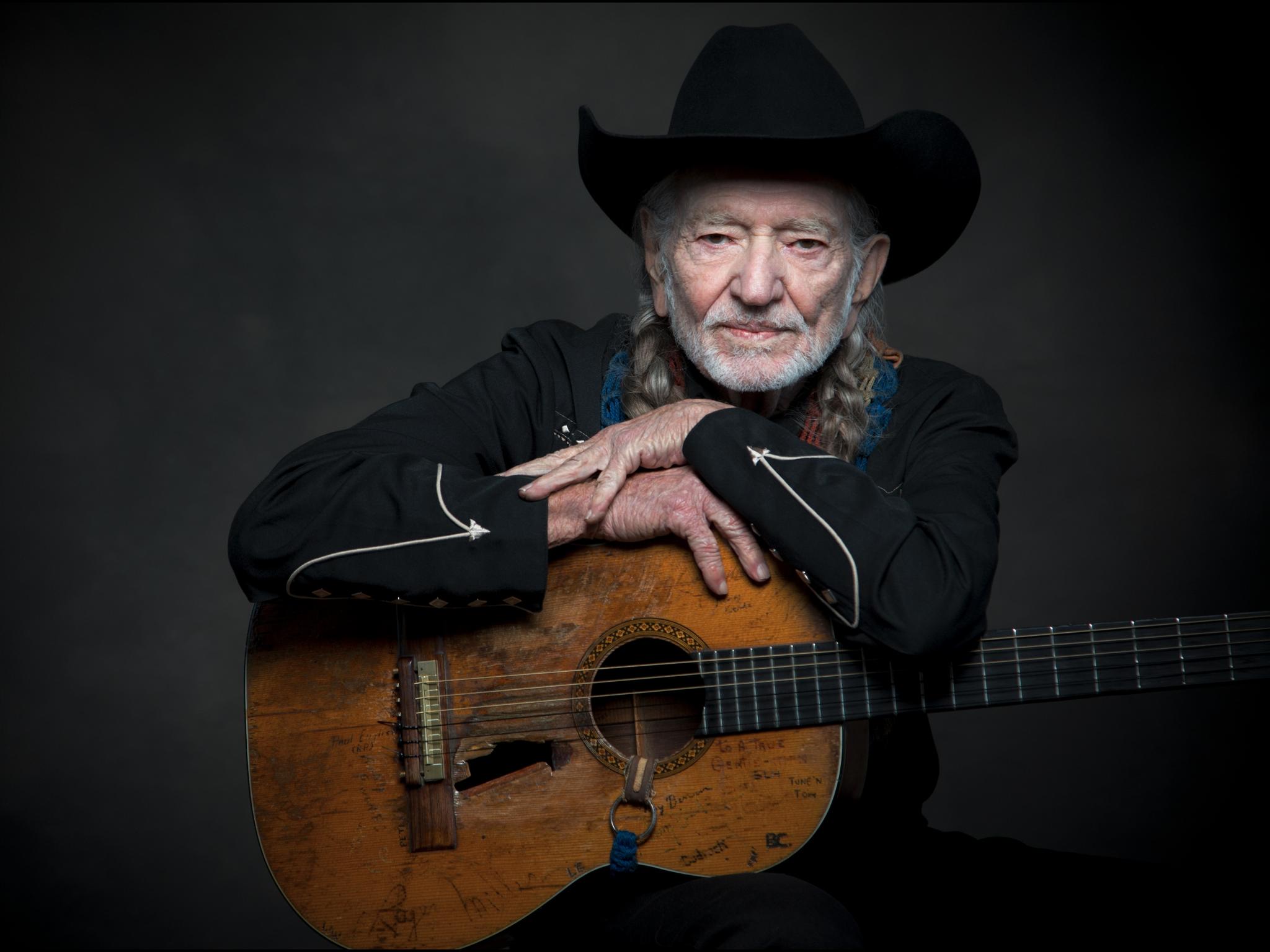 Willie Nelson song: Everywhere I Go, lyrics