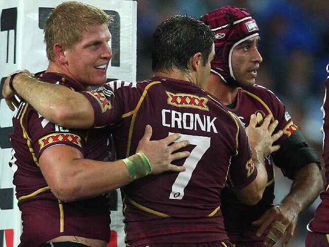 State of Origin II: Queensland celebrate Ben Hannant's try just before halftime.