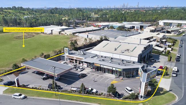 This service station centre property at 2 Elysium Rd, Carrara, has sold.