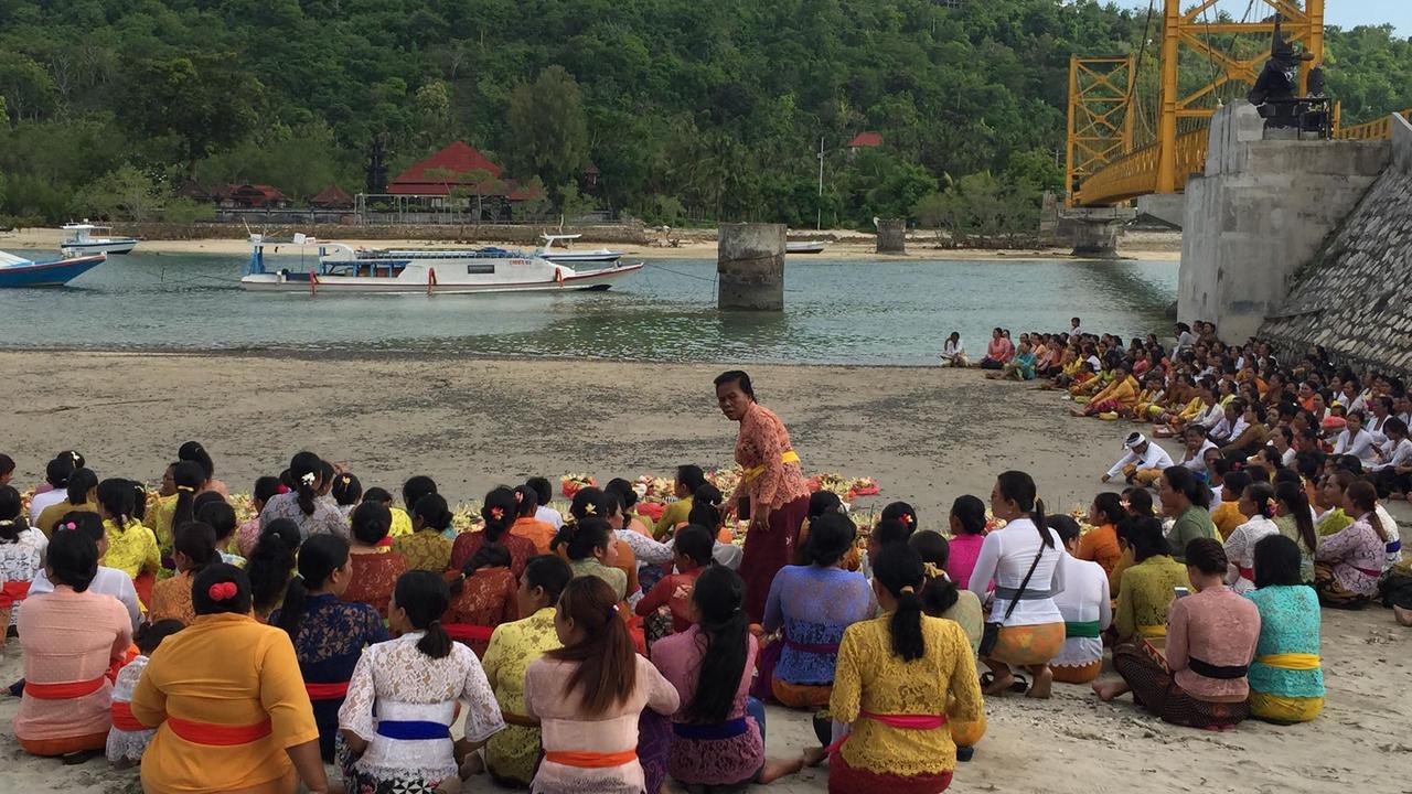 Locals of Lembongan Island have many religious rituals such as celebrating the new moon. Seen here.