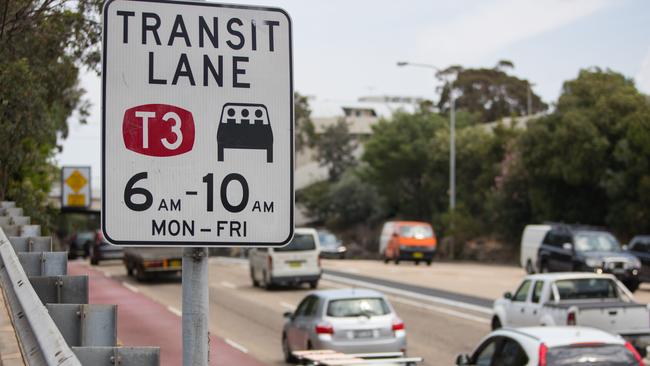 Transit Lanes Leading To The Spit Bridge To Become Bus Lanes | Daily ...