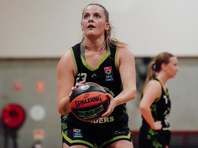 Kristina Moore of the Hornsby Ku-ring-gai Spiders, NBL1 East. Picture: Immy Leeon