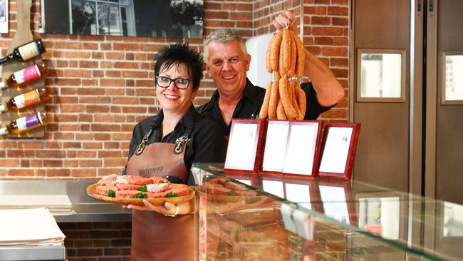 Edge Hill Butchery has won 4 awards at the Australian Meat Council's Regional Sausage King competition for Far North Queensland. Edge Hill Butchery co-owners Julie and Rod Leaver show off some of the sausages, and beef burger patties, that won them the awards.