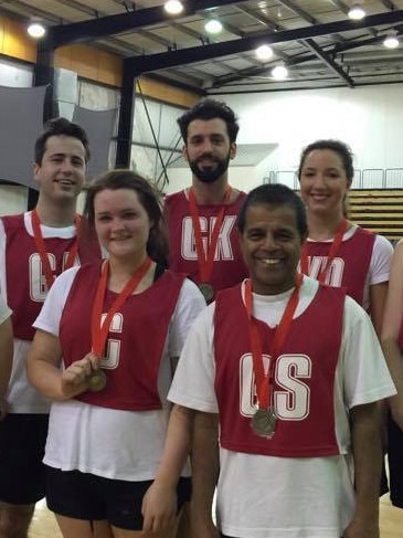 In a post on Facebook, barber Rohan Dissanayake revealed Daniel Cristidis (back, centre) treated him for a shoulder injury and the pair went on to play social netball together.