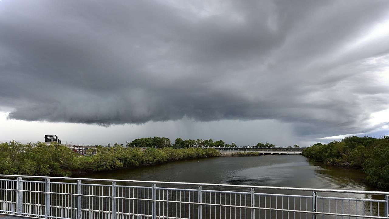 A storm is seen approaching Townsville CBD from behind the Townsville Bulletin building. PICTURE: MATT TAYLOR.