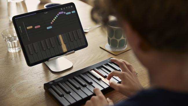 Making learning easy: the ROLI M connects to your phone or tablet via the app