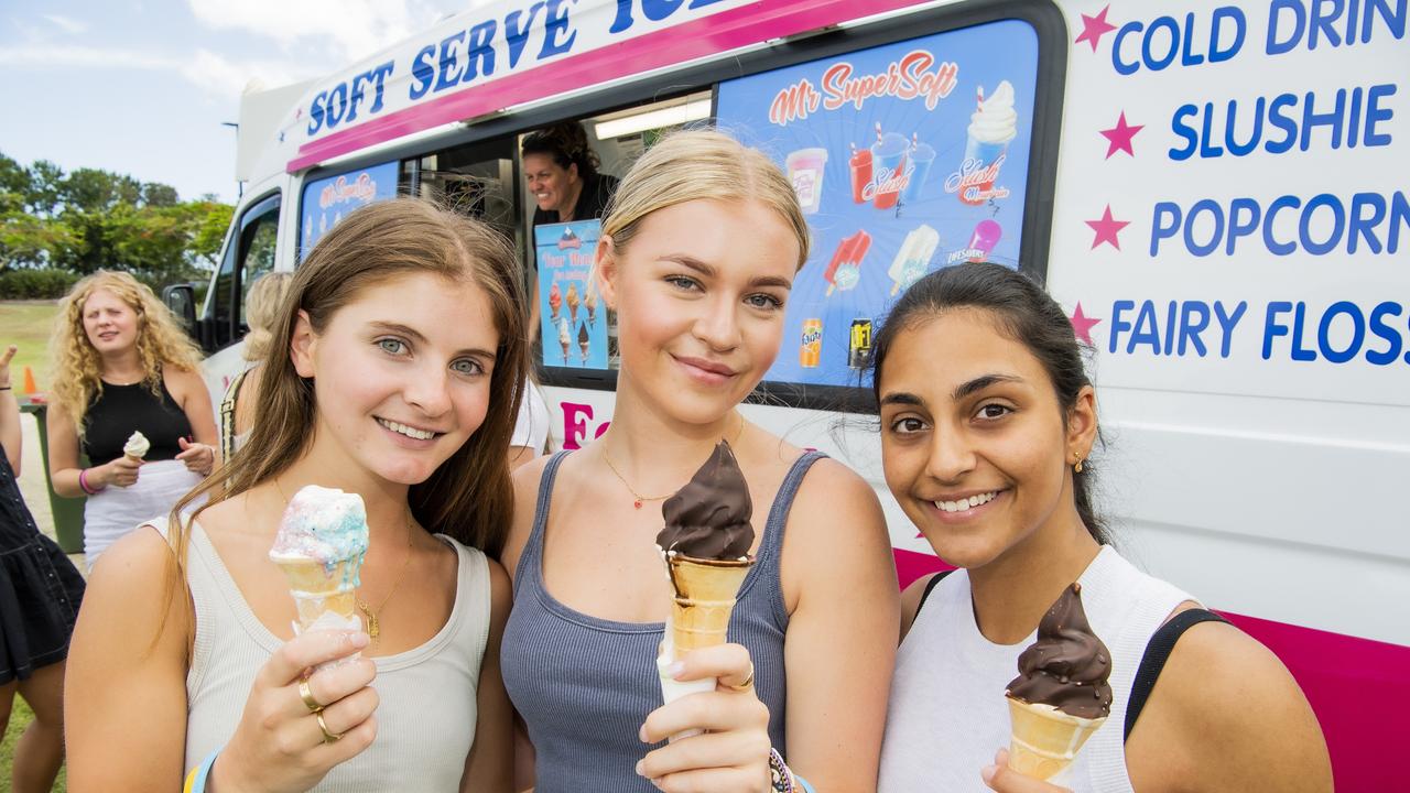 Kate Kyros, Izzy Jowett and Ayesha Lakhani at Bond University’s O-Week