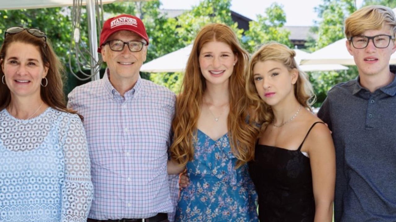 Bil and Melinda Gates with their three children. Picture: Instagram @jenniferkgates