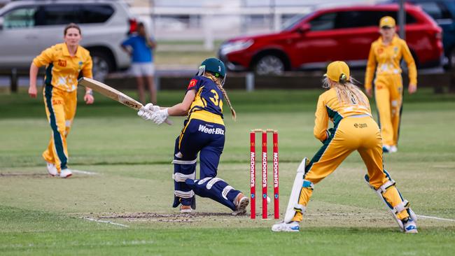 Lilly Hayhurst helped guide the Central Coast home. Picture: Peter Yandle - My Action Images