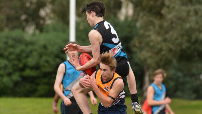 Toby McLean in action for Narre Warren North Foxes in 2012.