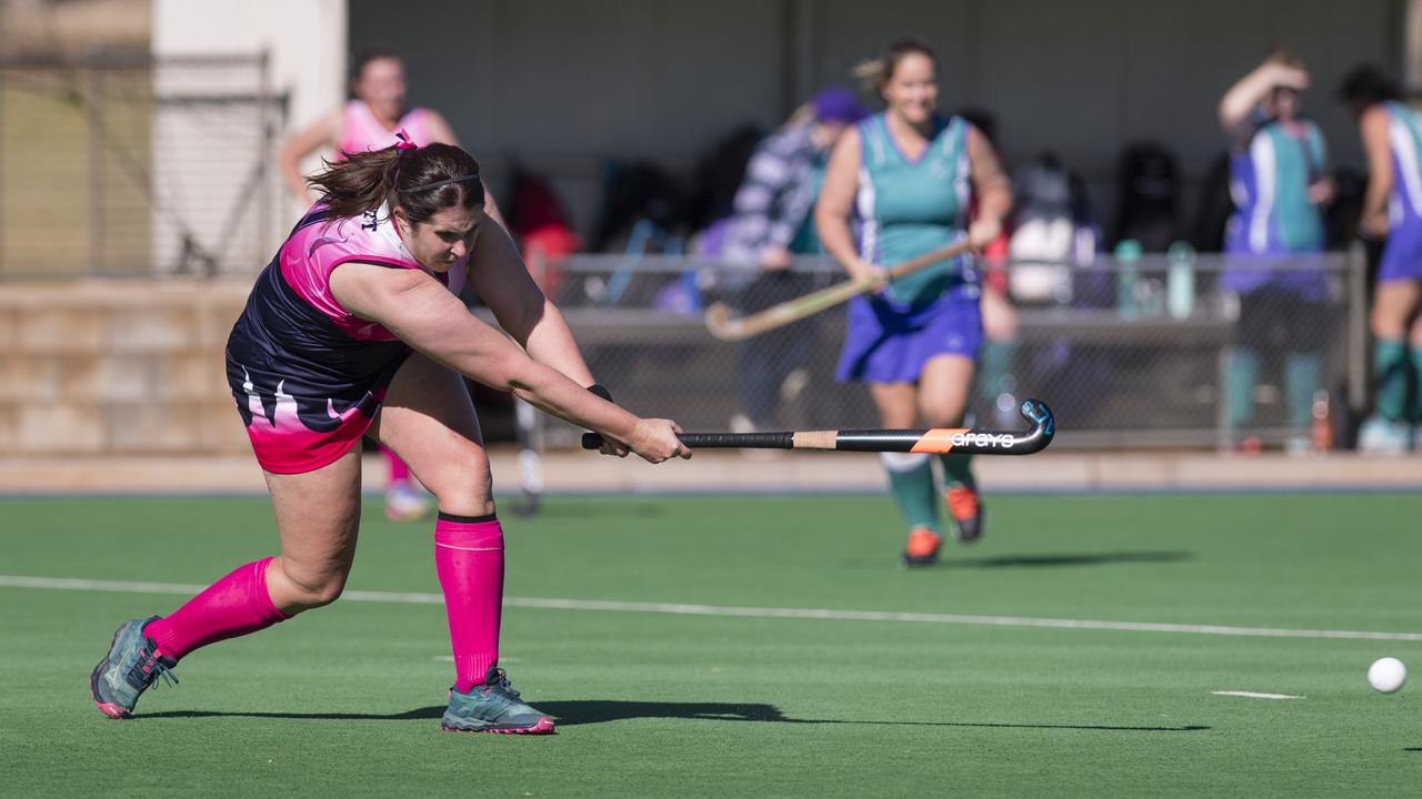 Kirsty Tolputt of Toowoomba 1 against Tweed 1.