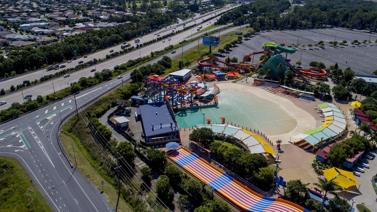 Qld theme parks cut opening hours in midst of COVID-19 pandemic ...