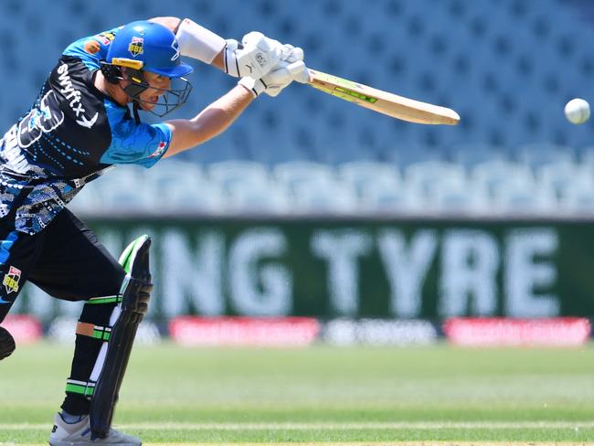 ADELAIDE, AUSTRALIA - JANUARY 14: Ian Cockbain of the Strikers  bats during the Men's Big Bash League match between the Adelaide Strikers and the Perth Scorchers at Adelaide Oval, on January 14, 2022, in Adelaide, Australia. (Photo by Mark Brake/Getty Images)